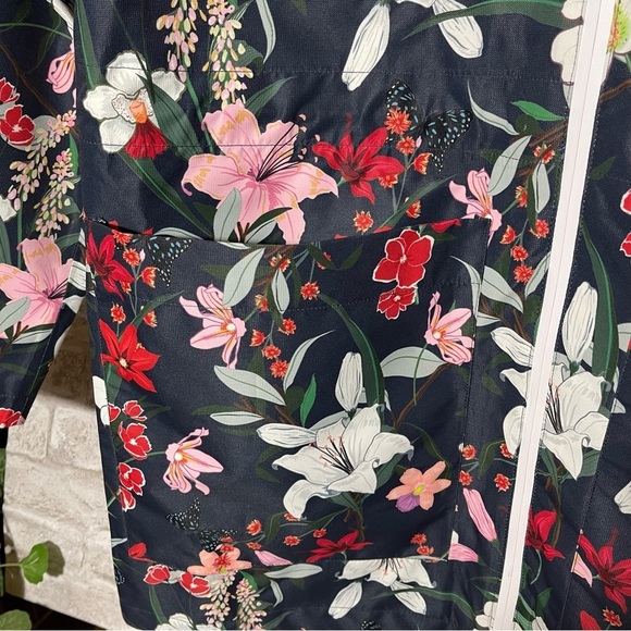 NUAGE Jacket Women’s Sz M Navy Floral Waterproof with Patch Pockets NWOT - Picture 8 of 11